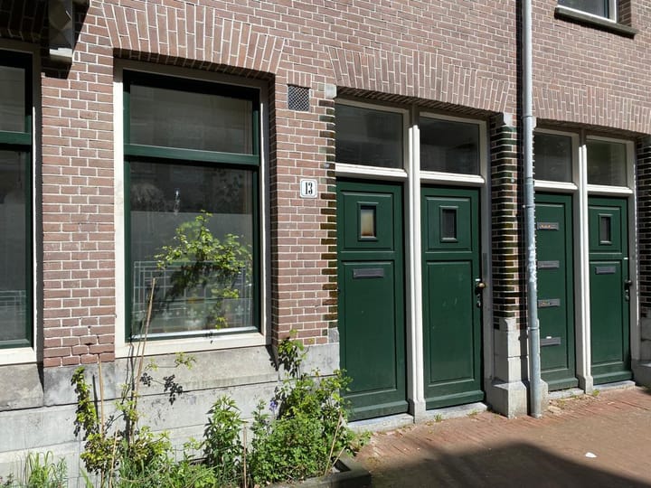 Photo 2 of Tweede Atjehstraat 13-C