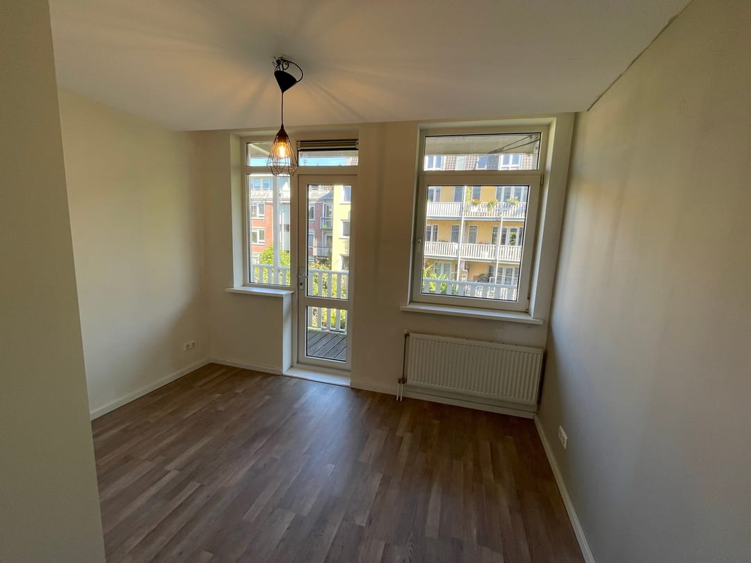 Photo 16 of Tweede Atjehstraat 13-C