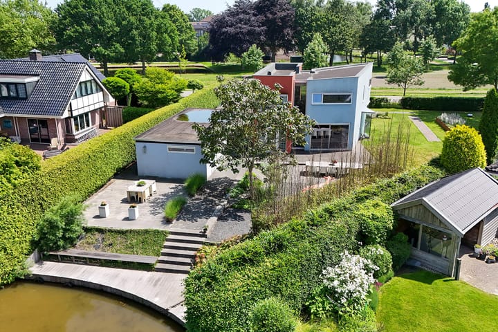 Photo 37 of Oeverloper 18