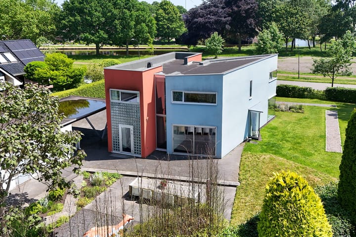 Photo 38 of Oeverloper 18