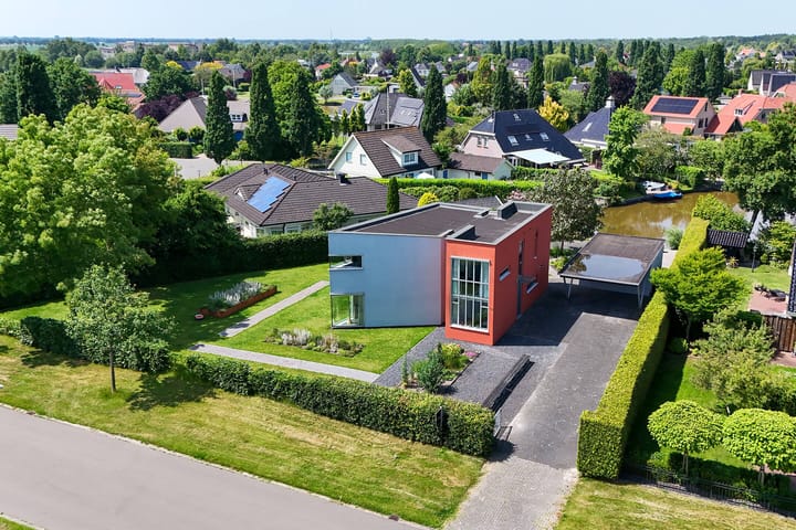 Photo 39 of Oeverloper 18