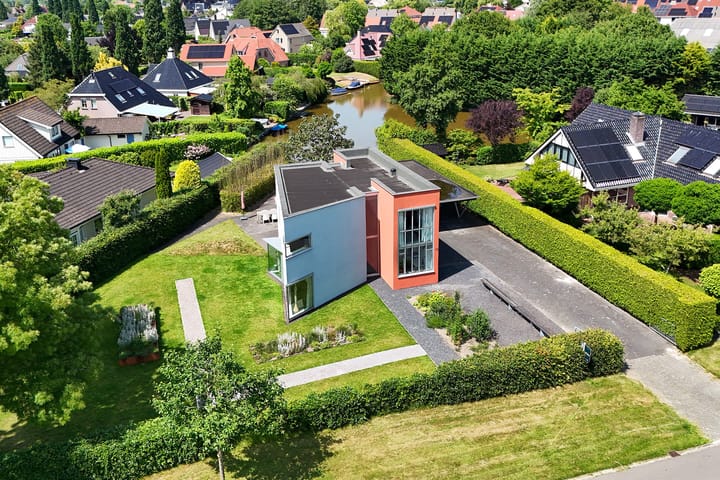 Photo 40 of Oeverloper 18