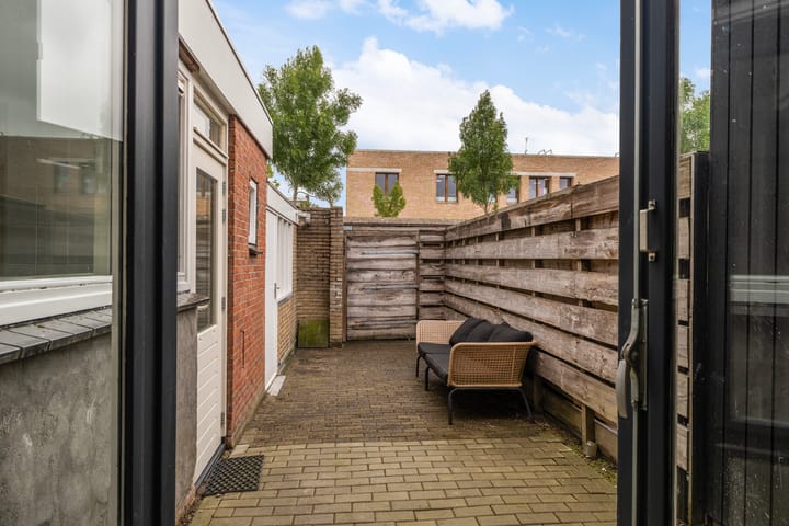 Foto 12 van Leliestraat 27