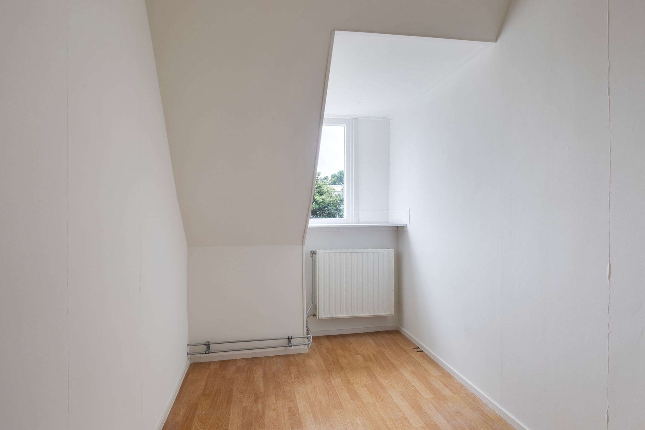 Photo 30 of Leliestraat 27