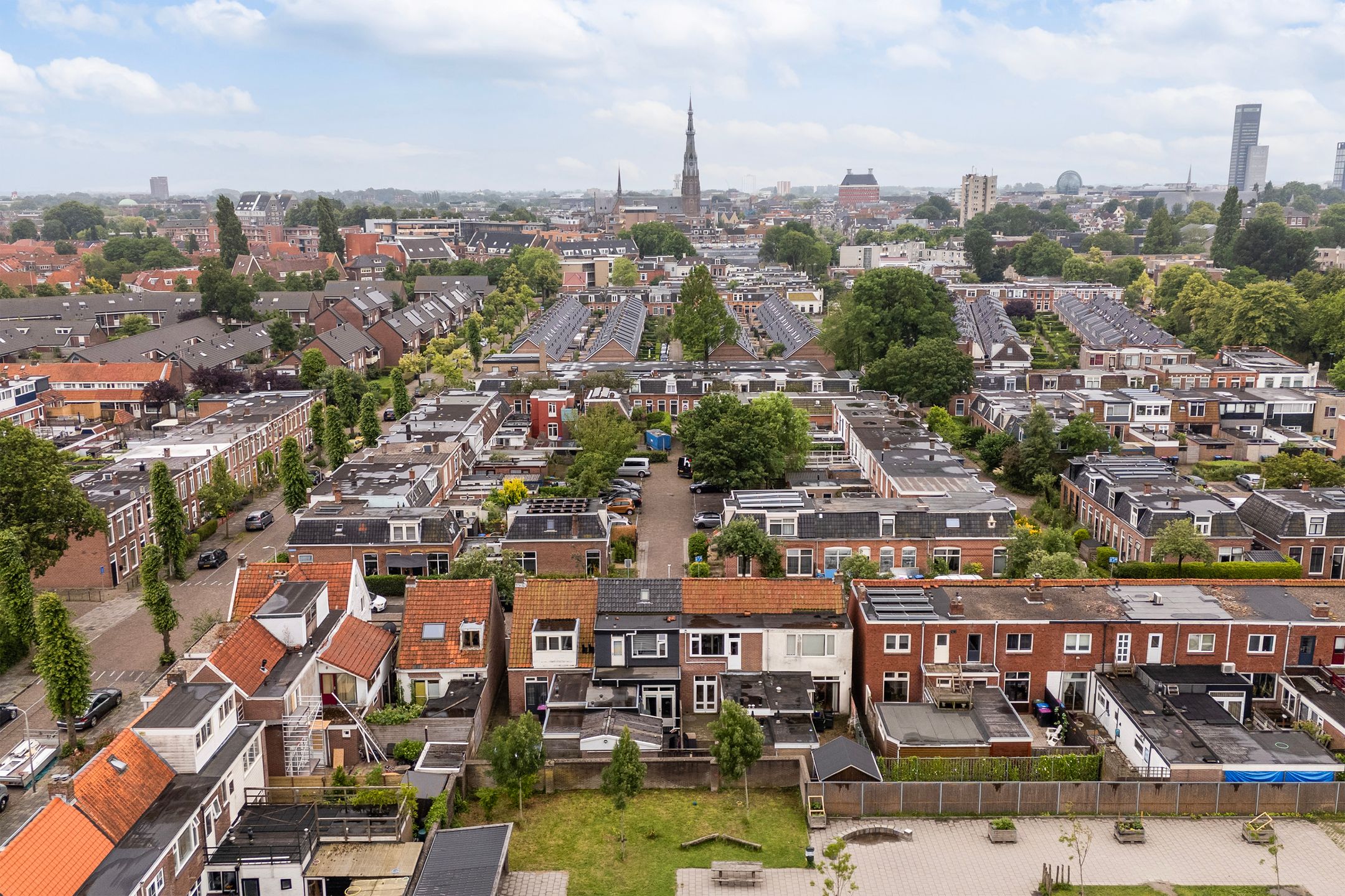 Photo 33 of Leliestraat 27