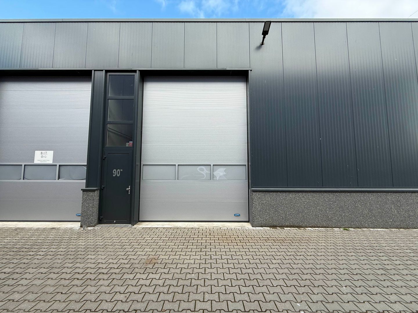 View photo 2 of Industrieweg 90-n