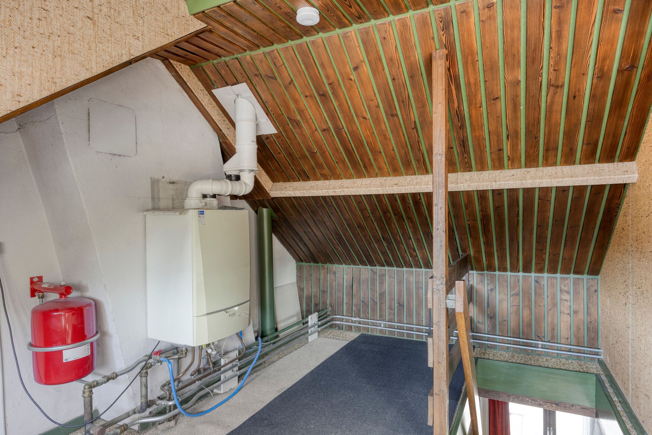 Foto 21 van Secretaris van den Hoevelstraat 27