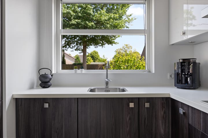 Foto 10 van van Herlaerstraat 23