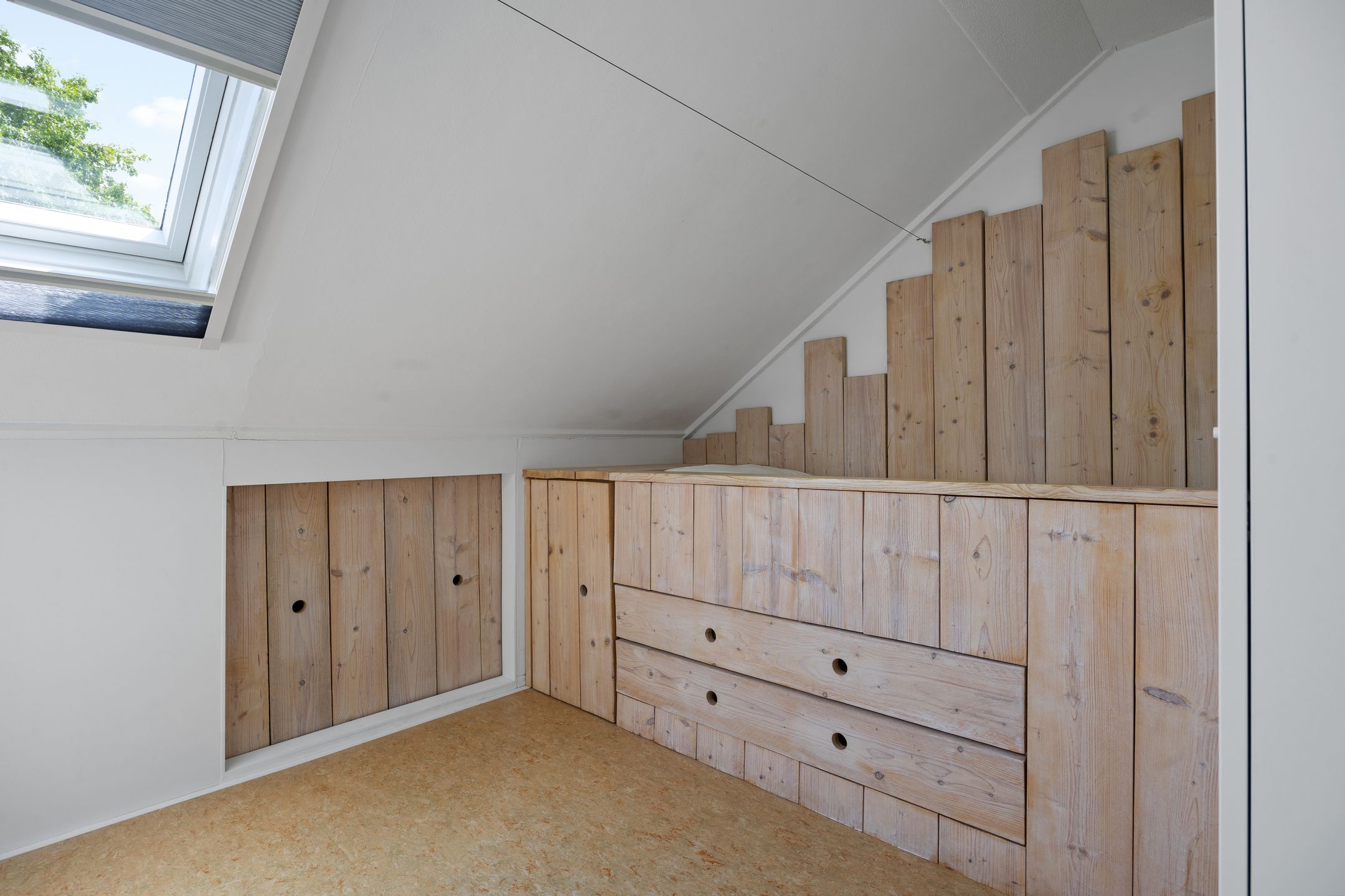 Foto 21 van van Herlaerstraat 23