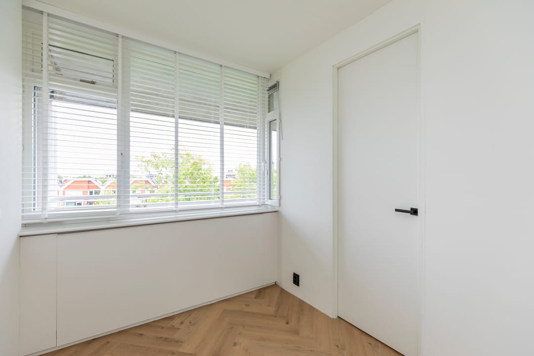Photo 17 of Adriaan van Bergenstraat 370