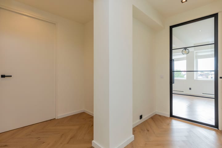 Foto 30 van Adriaan van Bergenstraat 370