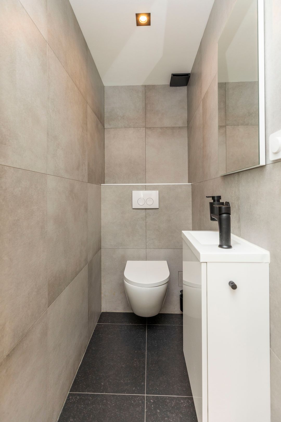 Photo 32 of Adriaan van Bergenstraat 370