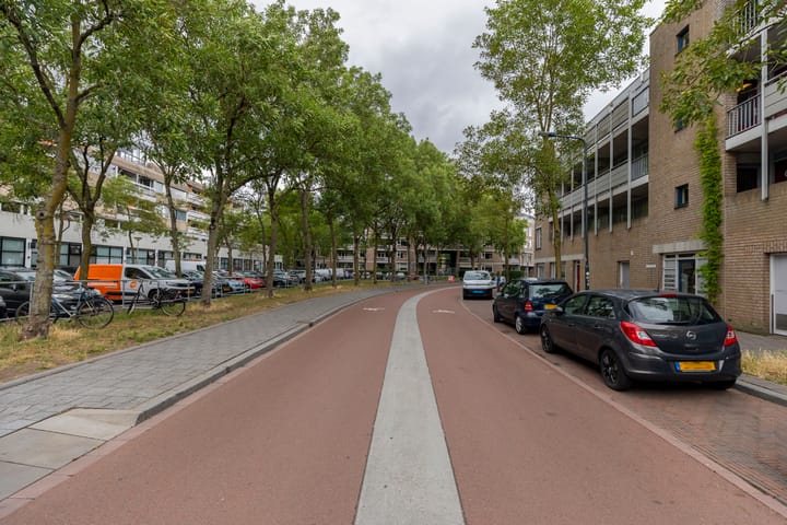 Foto 42 van Adriaan van Bergenstraat 370