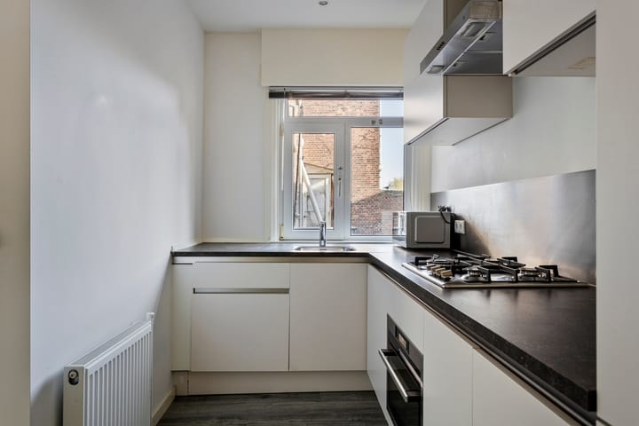 Photo 8 of Boerhaavelaan 75-A