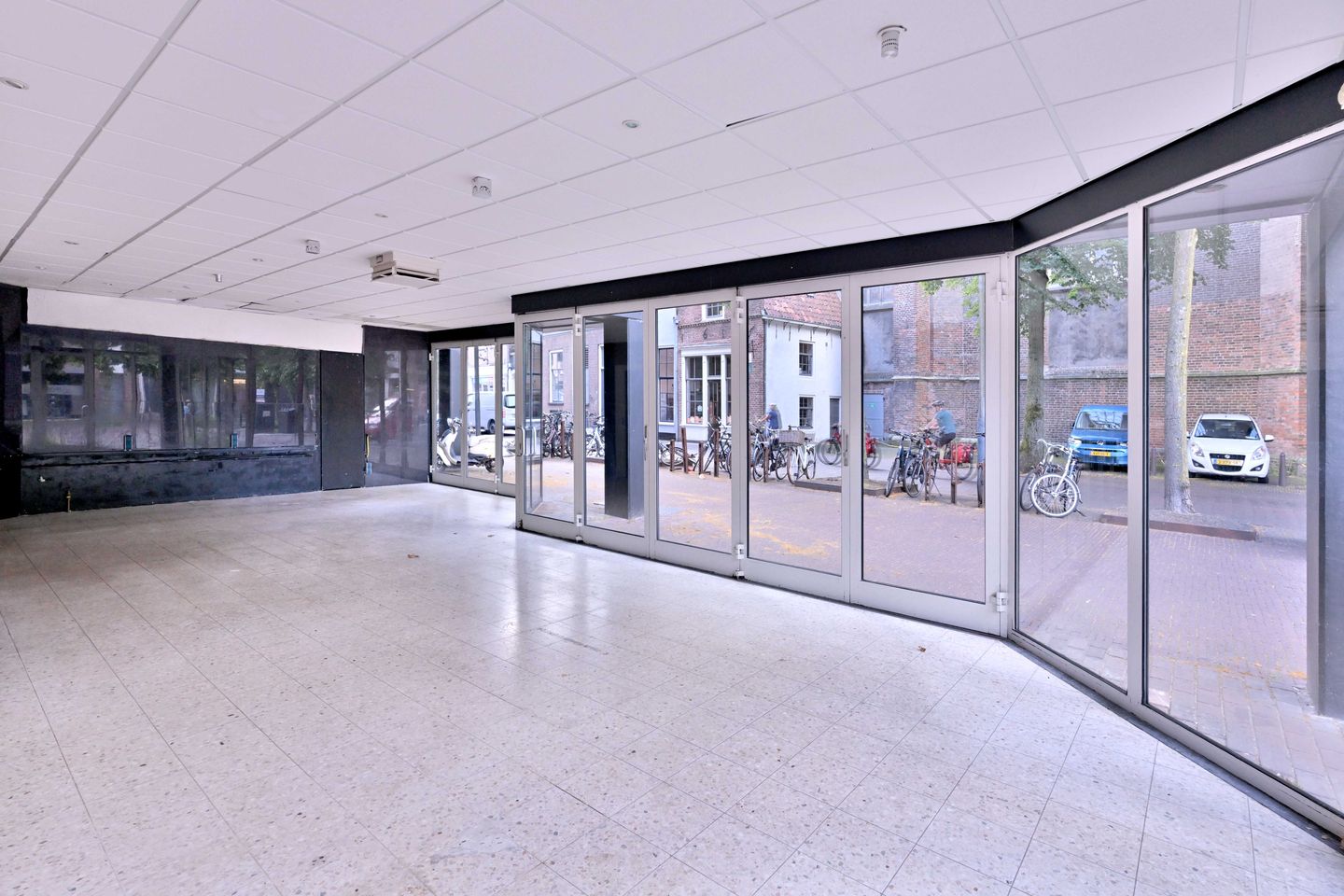 Bekijk foto 3 van Broederenplein 9