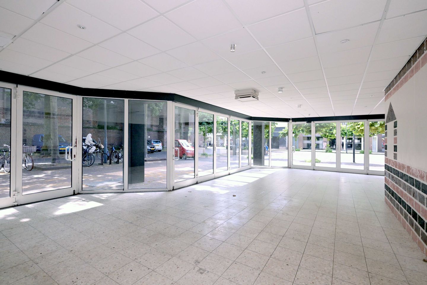 Bekijk foto 4 van Broederenplein 9