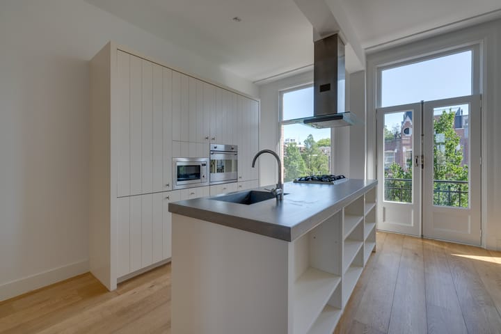 Foto 6 van Van Baerlestraat 122-3