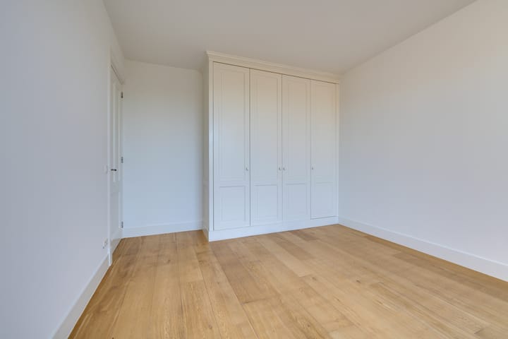 Foto 24 van Van Baerlestraat 122-3