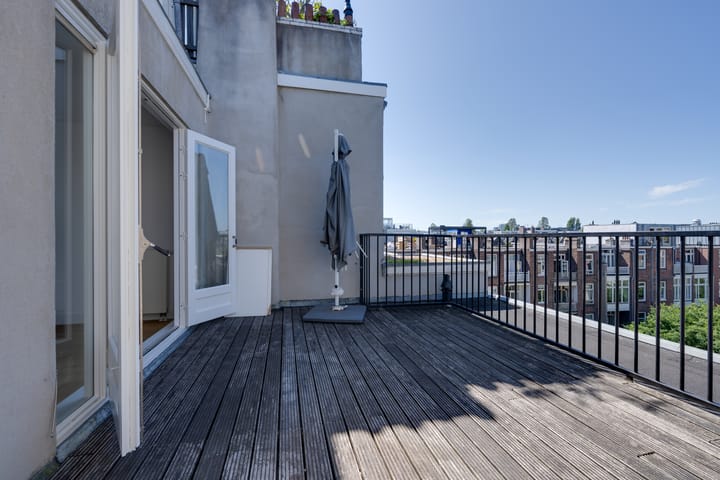 Foto 26 van Van Baerlestraat 122-3