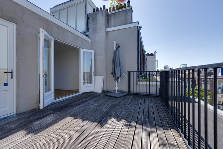 Foto 28 van Van Baerlestraat 122-3