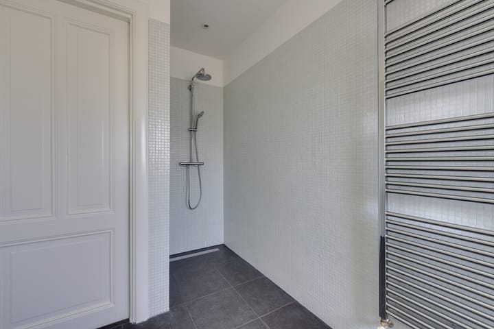 Foto 33 van Van Baerlestraat 122-3