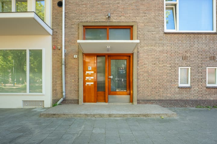 Foto 25 van Anton Verheijstraat 1-2