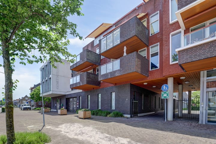 Foto 1 van Burgemeester de Bruïnelaan 51-A