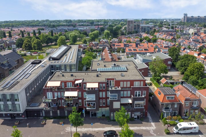 Foto 40 van Burgemeester de Bruïnelaan 51-A