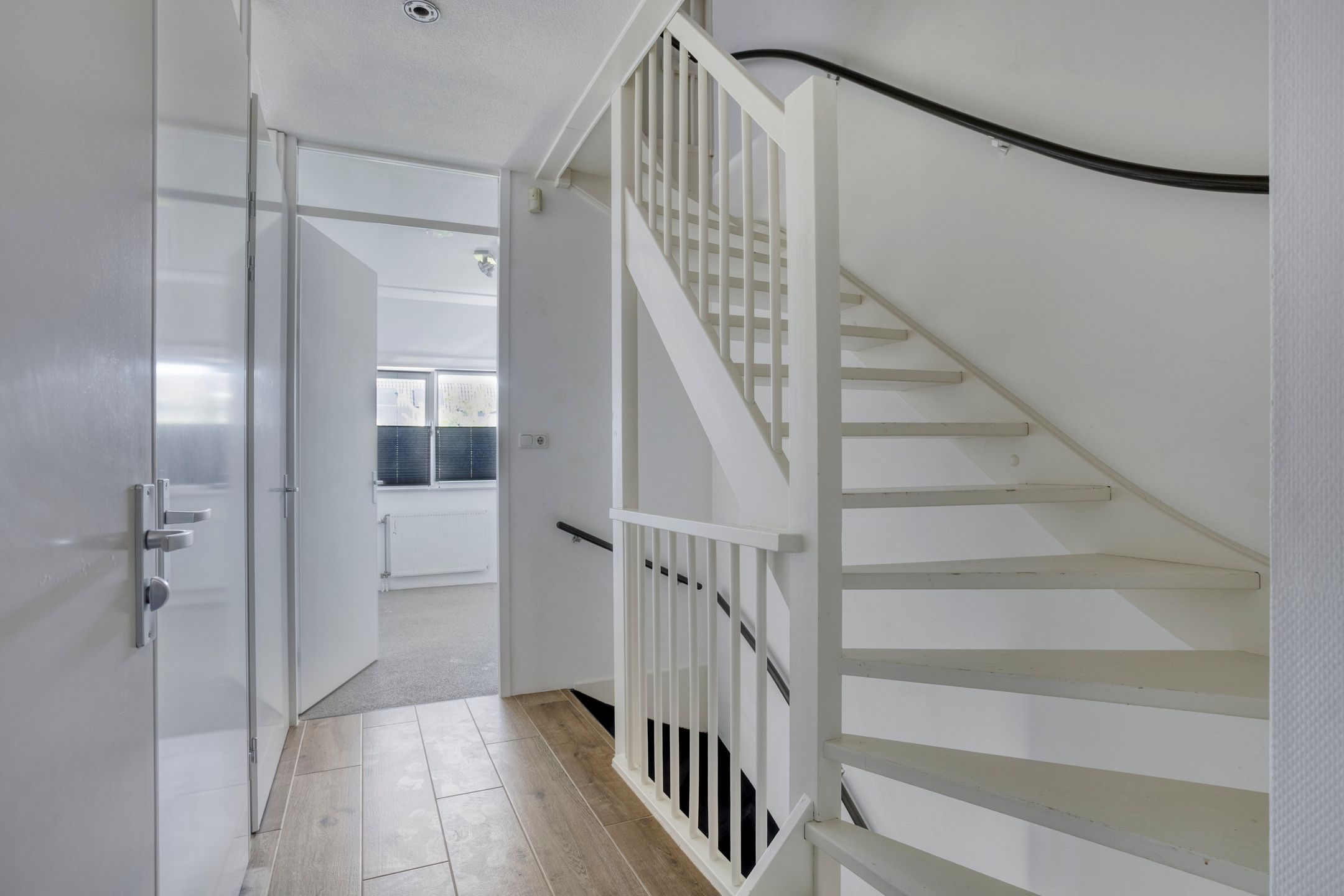 Photo 12 of Weegbree 26