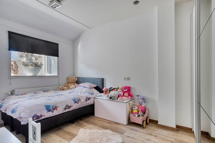 Foto 18 van Weegbree 26