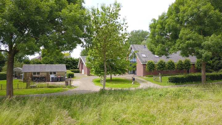 Foto 60 van Warmseweg 2