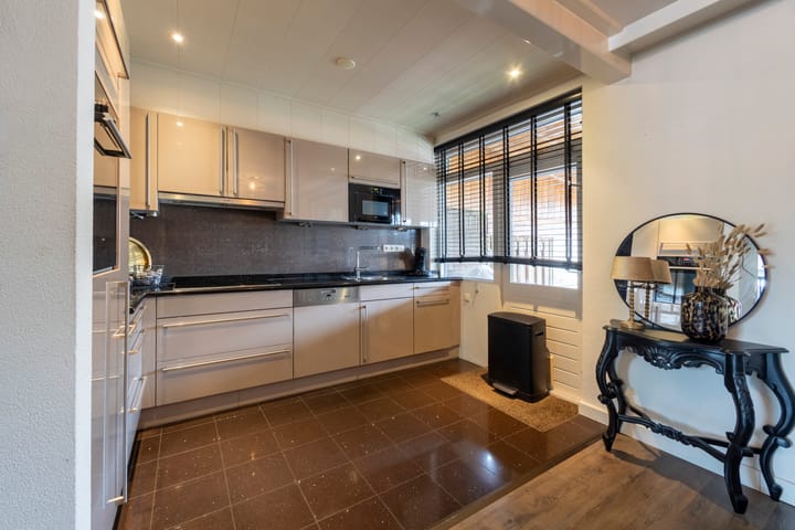 Foto 20 van Achtervliet 12