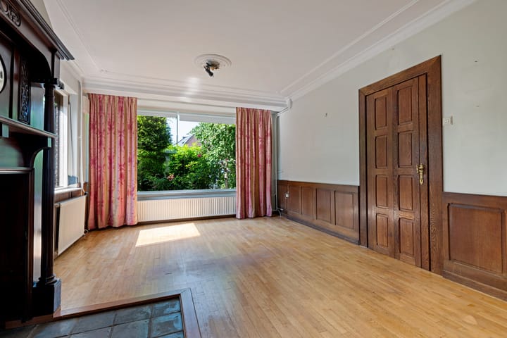 Photo 4 of Van Tuyllstraat 67