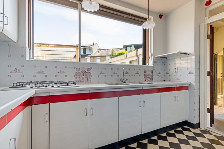 Photo 5 of Van Tuyllstraat 67