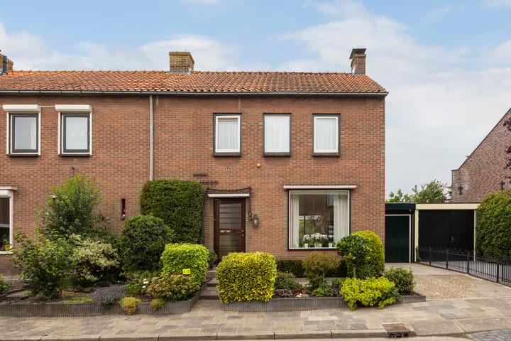 Foto 4 van Burg. Talsmaweg 15