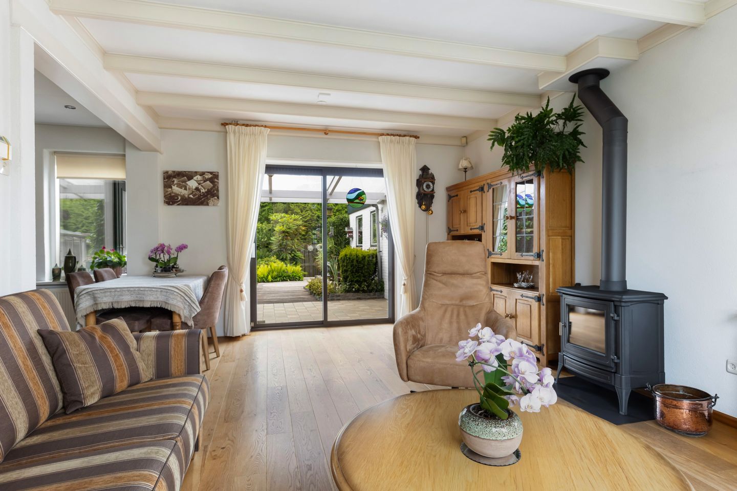 Foto 10 van Burg. Talsmaweg 15