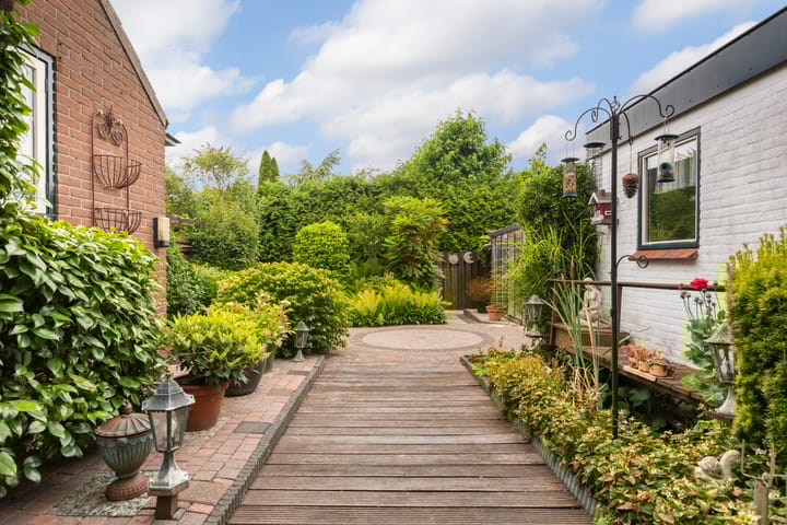 Photo 24 of Burg. Talsmaweg 15