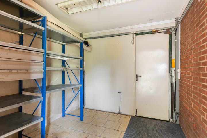 Photo 39 of Burg. Talsmaweg 15