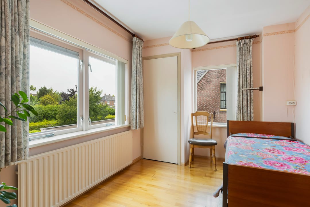 Foto 43 van Burg. Talsmaweg 15