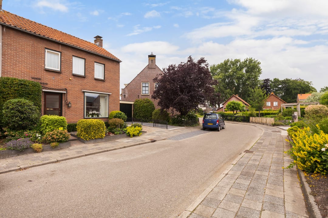 Foto 56 van Burg. Talsmaweg 15