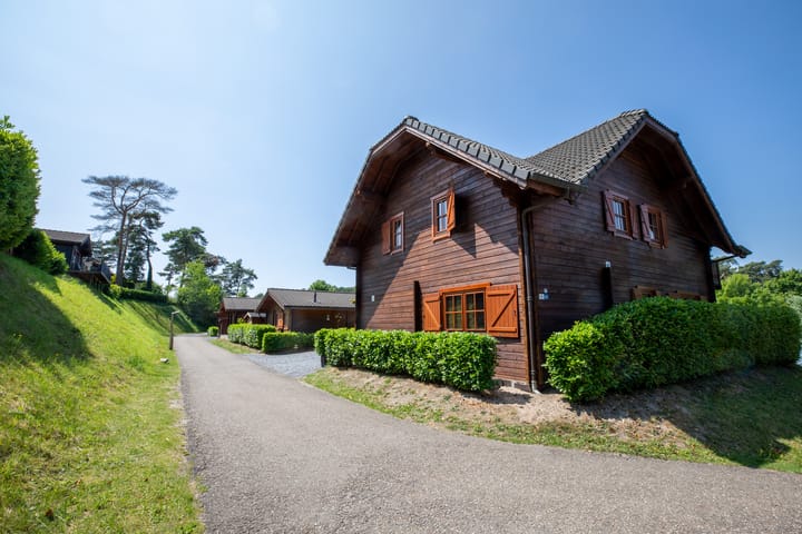 Photo 21 of Akerstraat 153-99