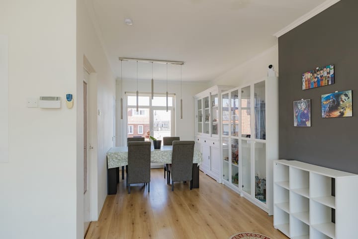 Foto 7 van Linnaeusstraat 137