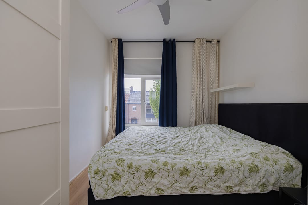 Foto 13 van Linnaeusstraat 137