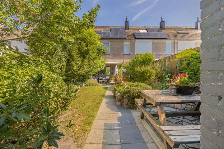 Foto 26 van Traptoren 6