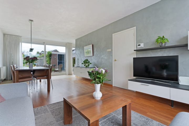 Foto 2 van Esdoornstraat 41