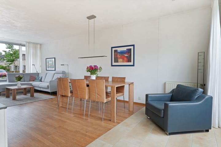 Photo 9 of Esdoornstraat 41