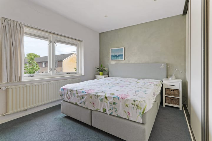 Photo 13 of Esdoornstraat 41