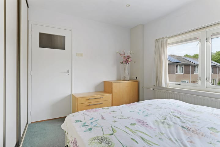 Photo 14 of Esdoornstraat 41