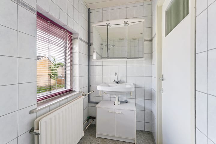 Photo 20 of Esdoornstraat 41