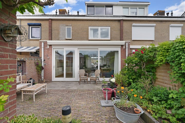 Photo 27 of Esdoornstraat 41